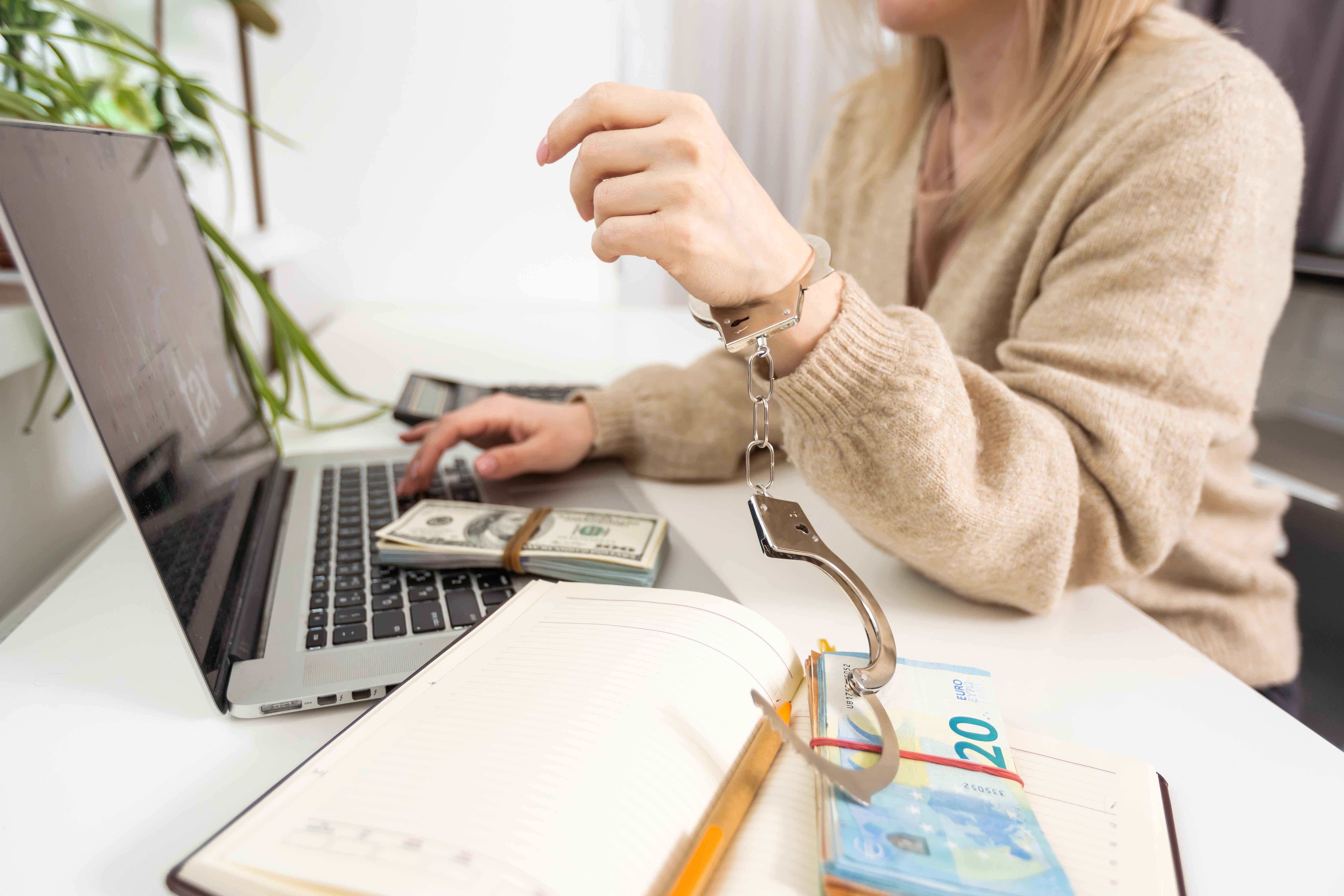 Cash Flow Command: A Strategic Investment Adventure
